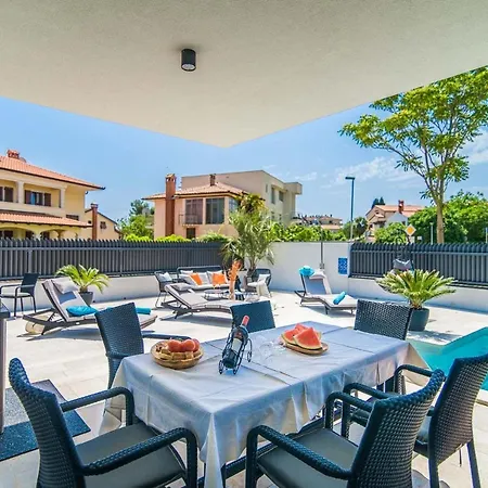 Villa Black Coral *